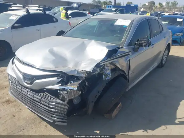 4T1L31AK9LU536285 2020 TOYOTA CAMRY - Image 2