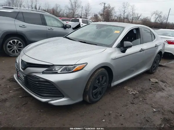 4T1L31AKXLU526817 2020 TOYOTA CAMRY - Image 2