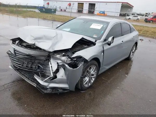 4T1LB1BB4MU001688 2021 TOYOTA AVALON - Image 2