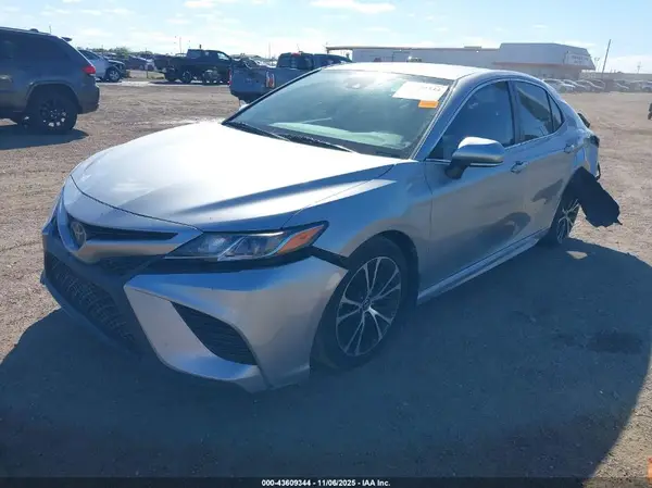 4T1M111AK3LU89965 2020 TOYOTA CAMRY - Image 2