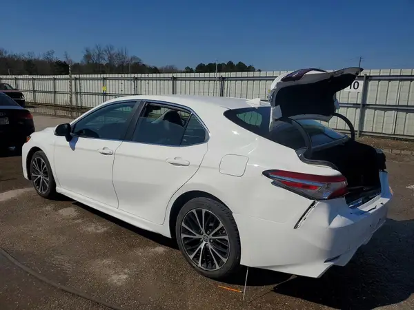4T1M11AK0LU370636 2020 TOYOTA CAMRY - Image 2