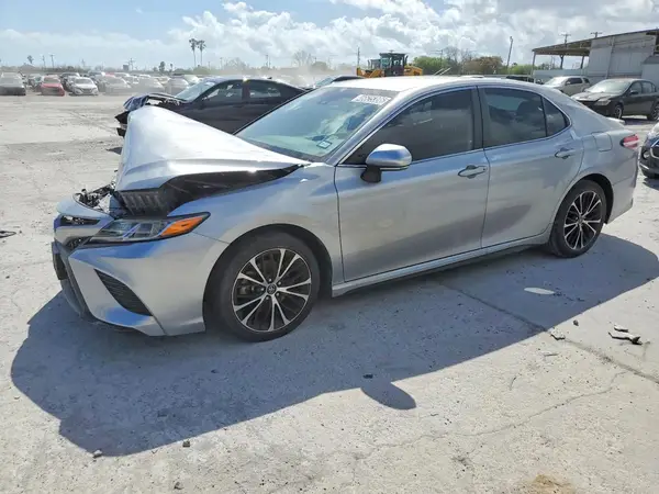 4T1M11AK1LU915579 2020 TOYOTA CAMRY - Image 1