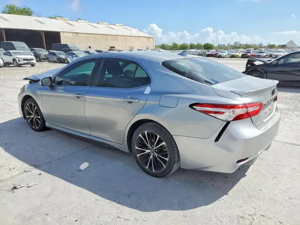 4T1M11AK1LU915579 2020 TOYOTA CAMRY - Image 2