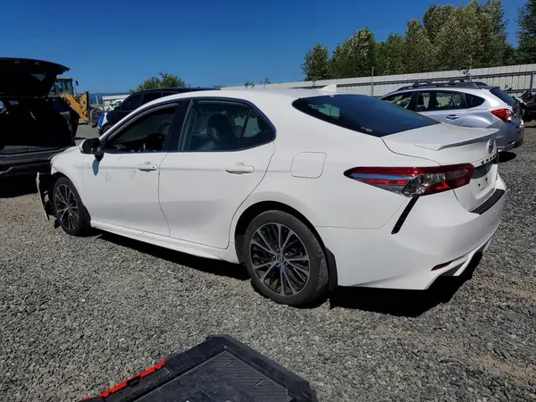 4T1M11AK1LU920703 2020 TOYOTA CAMRY - Image 2