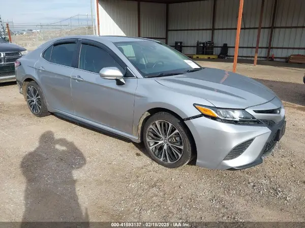4T1M11AK2LU869485 2020 TOYOTA CAMRY - Image 1