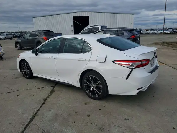 4T1M11AK2LU910987 2020 TOYOTA CAMRY - Image 2