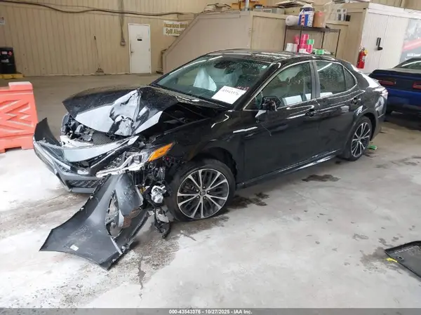 4T1M11AK2LU917678 2020 TOYOTA CAMRY - Image 2