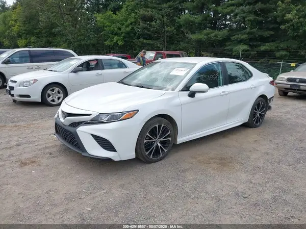 4T1M11AK2LU982952 2020 TOYOTA CAMRY - Image 2