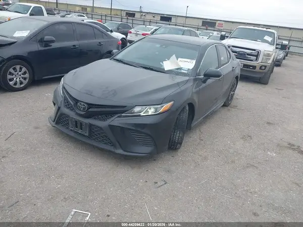 4T1M11AK2LU991750 2020 TOYOTA CAMRY - Image 2