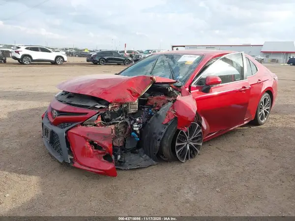 4T1M11AK3LU320300 2020 TOYOTA CAMRY - Image 2