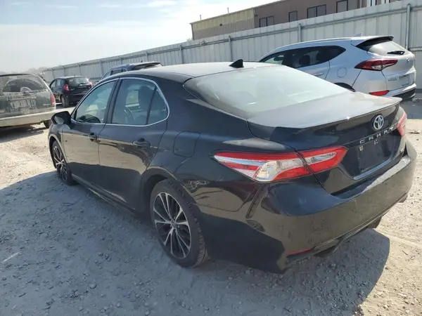 4T1M11AK3LU390833 2020 TOYOTA CAMRY - Image 2