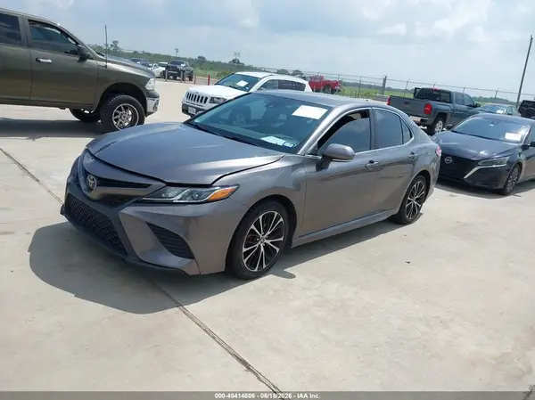 4T1M11AK3LU505687 2020 TOYOTA CAMRY - Image 2