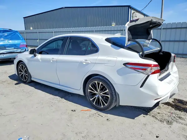 4T1M11AK3LU923263 2020 TOYOTA CAMRY - Image 2
