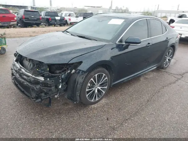 4T1M11AK3LU976576 2020 TOYOTA CAMRY - Image 2