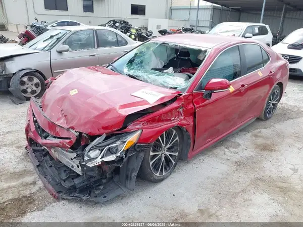 4T1M11AK4LU392395 2020 TOYOTA CAMRY - Image 2