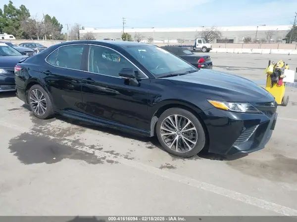 4T1M11AK5LU923801 2020 TOYOTA CAMRY - Image 1