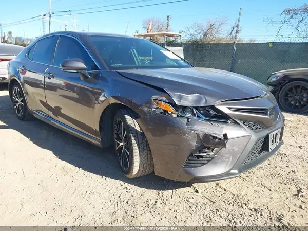 4T1M11AK6LU388073 2020 TOYOTA CAMRY - Image 1