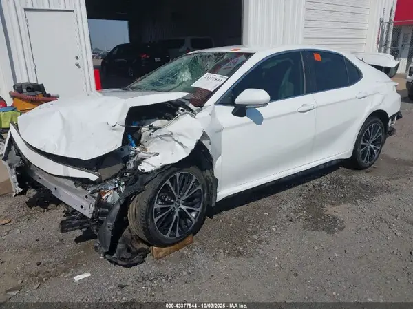 4T1M11AK6LU402117 2020 TOYOTA CAMRY - Image 2