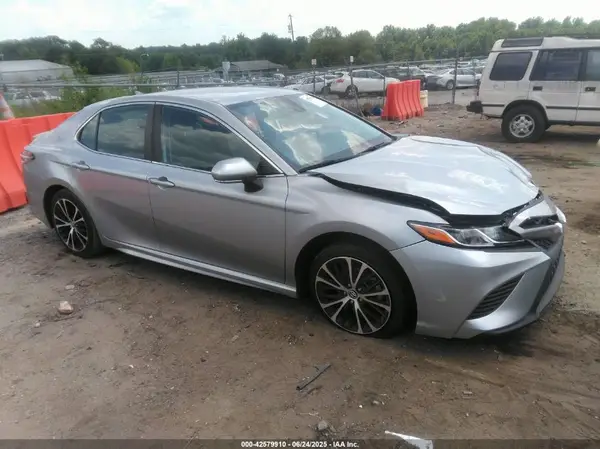 4T1M11AK6LU888881 2020 TOYOTA CAMRY - Image 1
