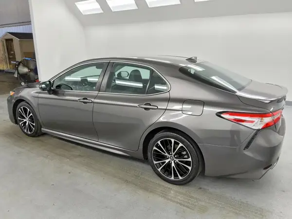 4T1M11AK6LU891313 2020 TOYOTA CAMRY - Image 2