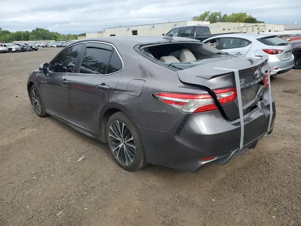 4T1M11AK6LU944995 2020 TOYOTA CAMRY - Image 2