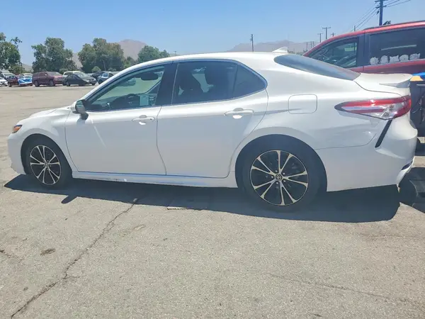 4T1M11AK6LU961182 2020 TOYOTA CAMRY - Image 2