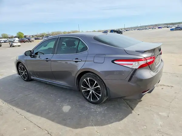 4T1M11AK7LU319506 2020 TOYOTA CAMRY - Image 2