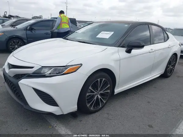 4T1M11AK7LU396750 2020 TOYOTA CAMRY - Image 2