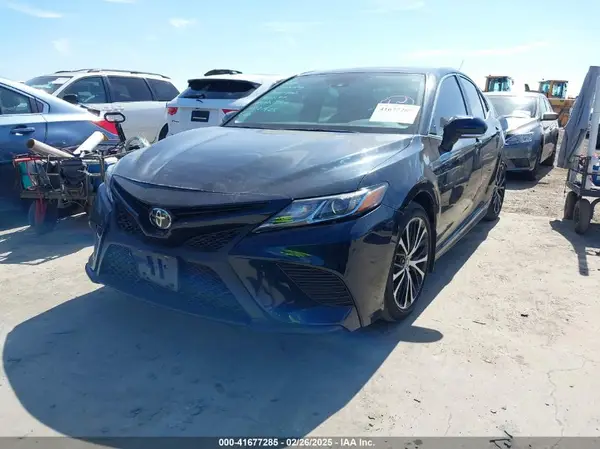 4T1M11AK8LU387295 2020 TOYOTA CAMRY - Image 2