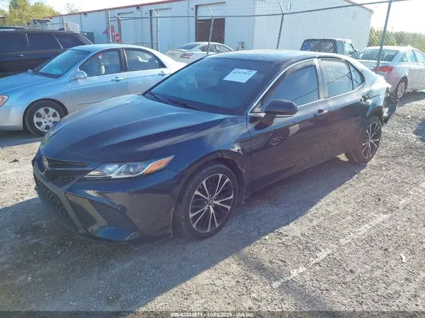 4T1M11AK8LU888302 2020 TOYOTA CAMRY - Image 2
