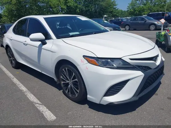 4T1M11AK9LU923123 2020 TOYOTA CAMRY - Image 1