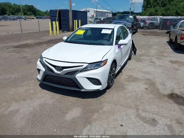 4T1M11AK9LU975772 2020 TOYOTA CAMRY - Image 2