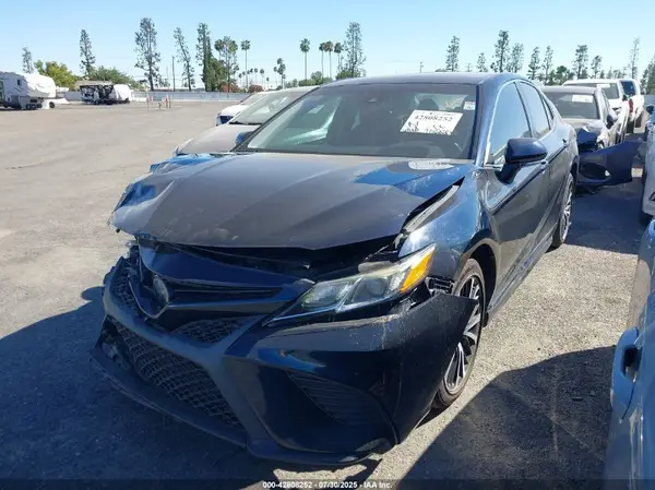 4T1M11AKXLU910915 2020 TOYOTA CAMRY - Image 2