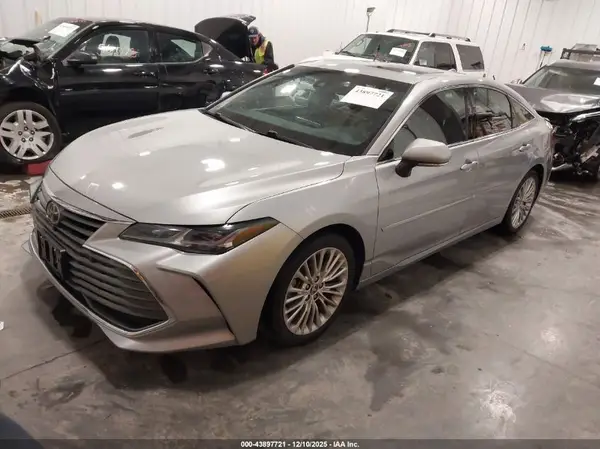 4T1NB1BB7MU001175 2021 TOYOTA AVALON - Image 2