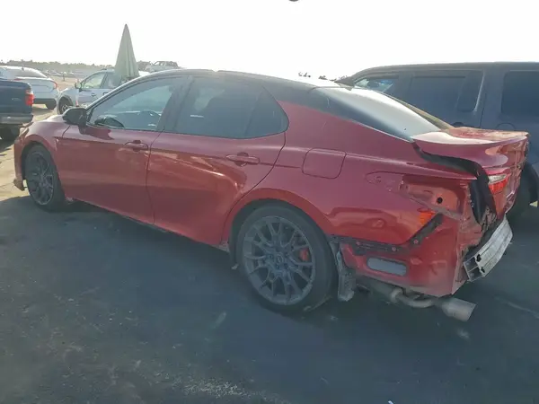 4T1NZ1AK4LU036736 2020 TOYOTA CAMRY - Image 2