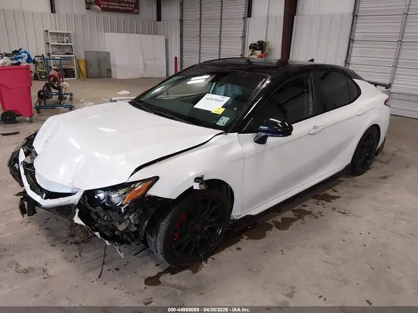 4T1NZ1AK4LU037692 2020 TOYOTA CAMRY - Image 2