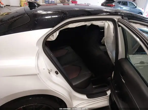 4T1NZ1AK4LU037692 2020 TOYOTA CAMRY - Image 8