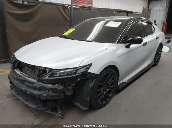 4T1NZ1AK5LU043601 2020 TOYOTA CAMRY - Image 2