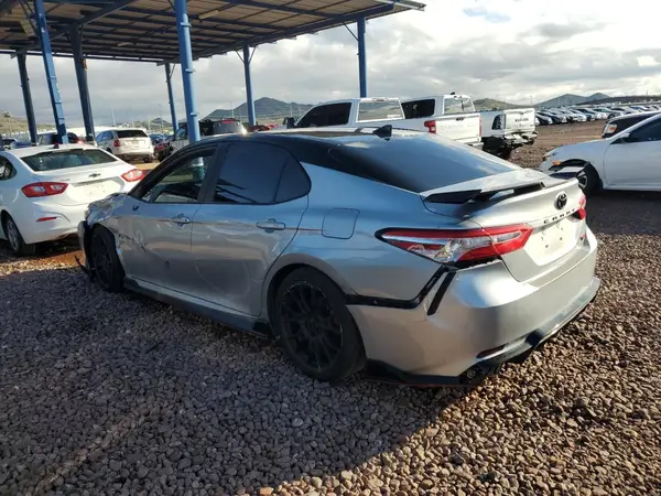 4T1NZ1AK5LU046658 2020 TOYOTA CAMRY - Image 2