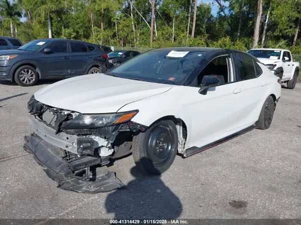4T1NZ1AK6LU036737 2020 TOYOTA CAMRY - Image 2