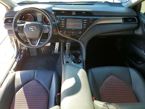4T1NZ1AK7LU045544 2020 TOYOTA CAMRY - Image 8