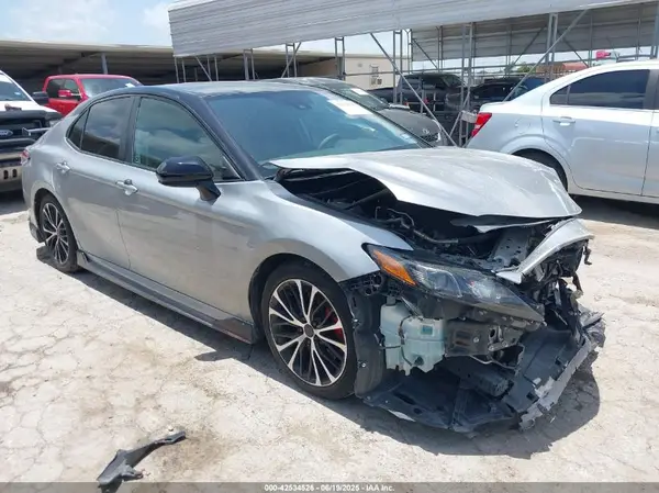 4T1NZ1AKXLU038569 2020 TOYOTA CAMRY - Image 1