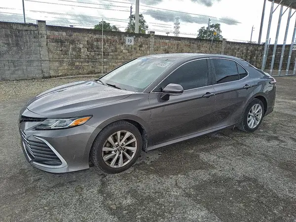 4T1R11AK0MU542316 2021 TOYOTA CAMRY - Image 1