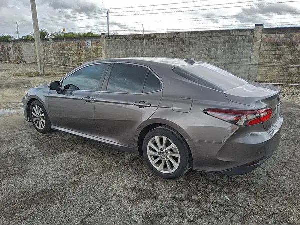 4T1R11AK0MU542316 2021 TOYOTA CAMRY - Image 2