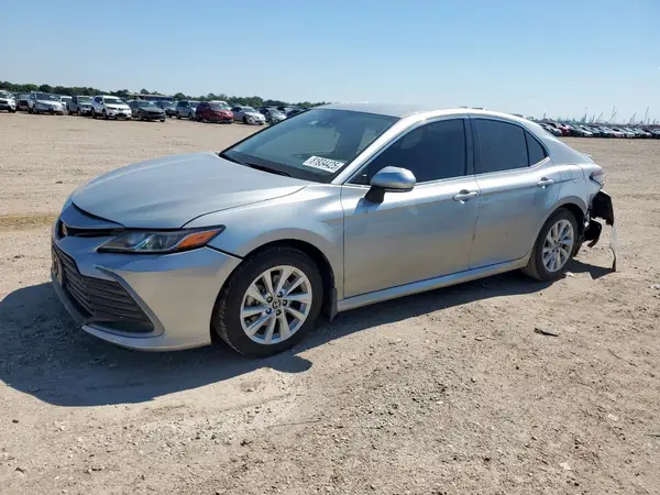 4T1R11AK0NU058731 2022 TOYOTA CAMRY - Image 1