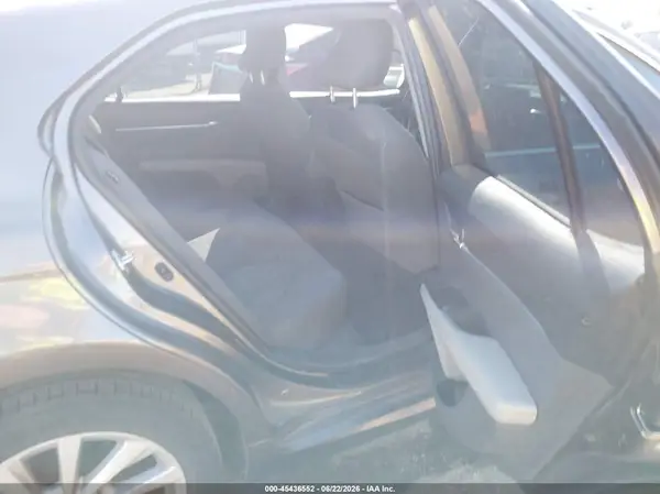 4T1R11AK0NU677720 2022 TOYOTA CAMRY - Image 8