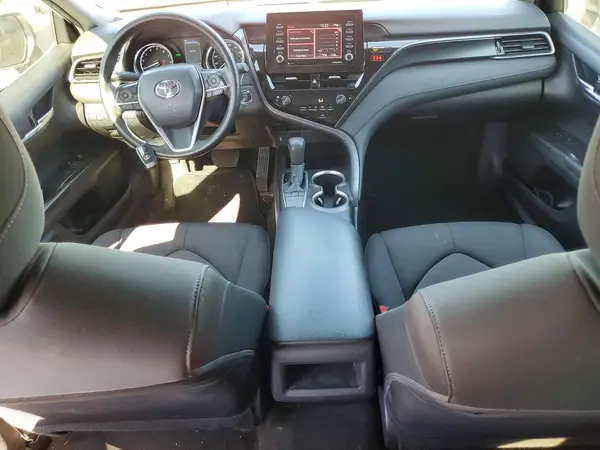 4T1R11AK0NU678267 2022 TOYOTA CAMRY - Image 8