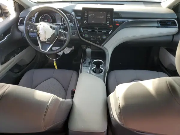 4T1R11AK0NU706035 2022 TOYOTA CAMRY - Image 8
