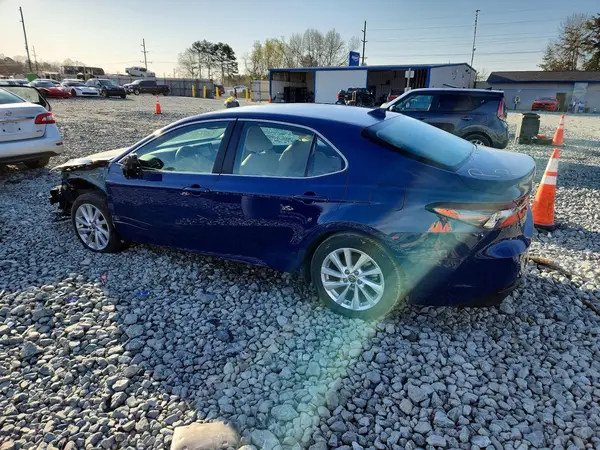 4T1R11AK0PU110314 2023 TOYOTA CAMRY - Image 2