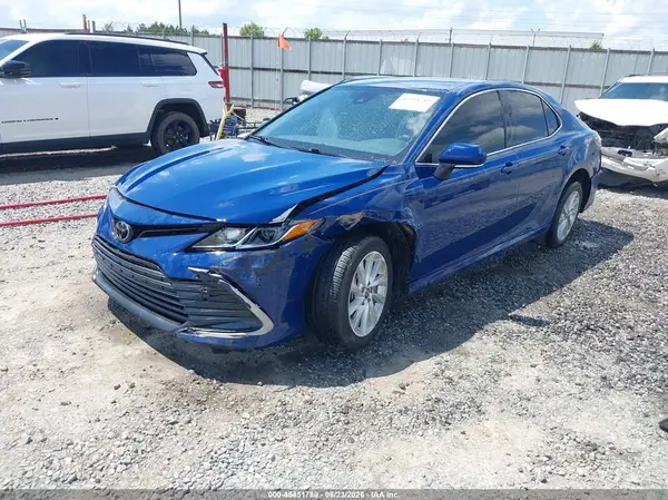 4T1R11AK0PU118476 2023 TOYOTA CAMRY - Image 2